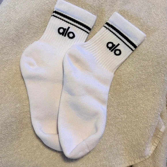 ALO Yoga White Crew Athletic Socks with Black Logo - Picture 4 of 4